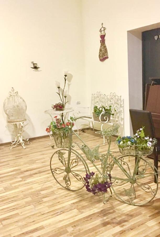 Hotel Newland Chiatura Bagian luar foto
