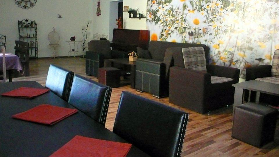 Hotel Newland Chiatura Bagian luar foto