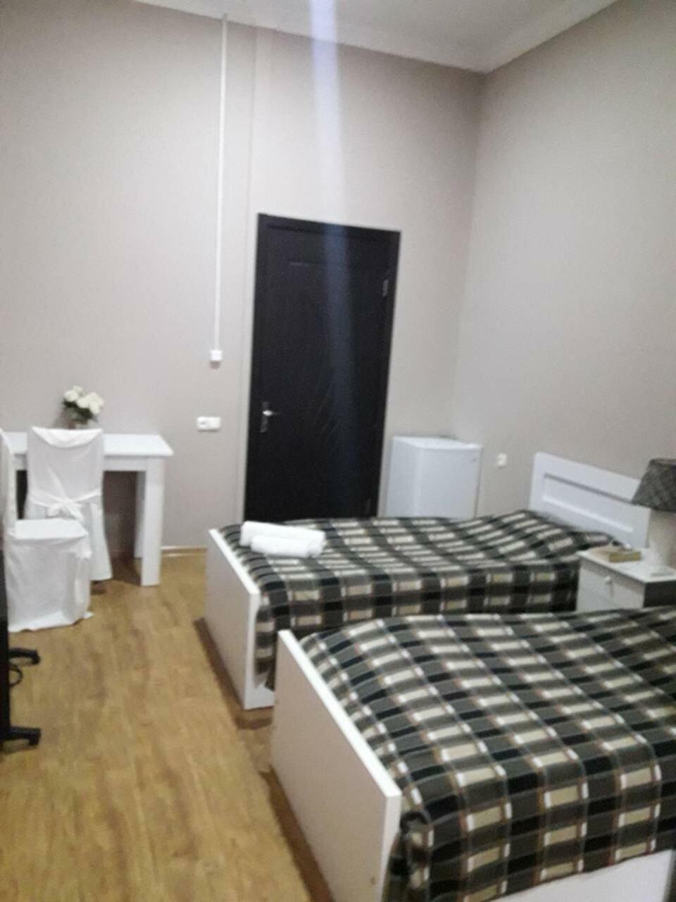 Hotel Newland Chiatura Bagian luar foto